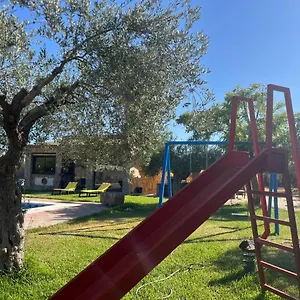 Villa La Estacada, Lora del Río